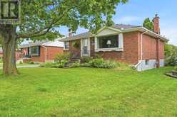 241 EAST 44TH STREET | Hamilton Ontario | Slide Image Four