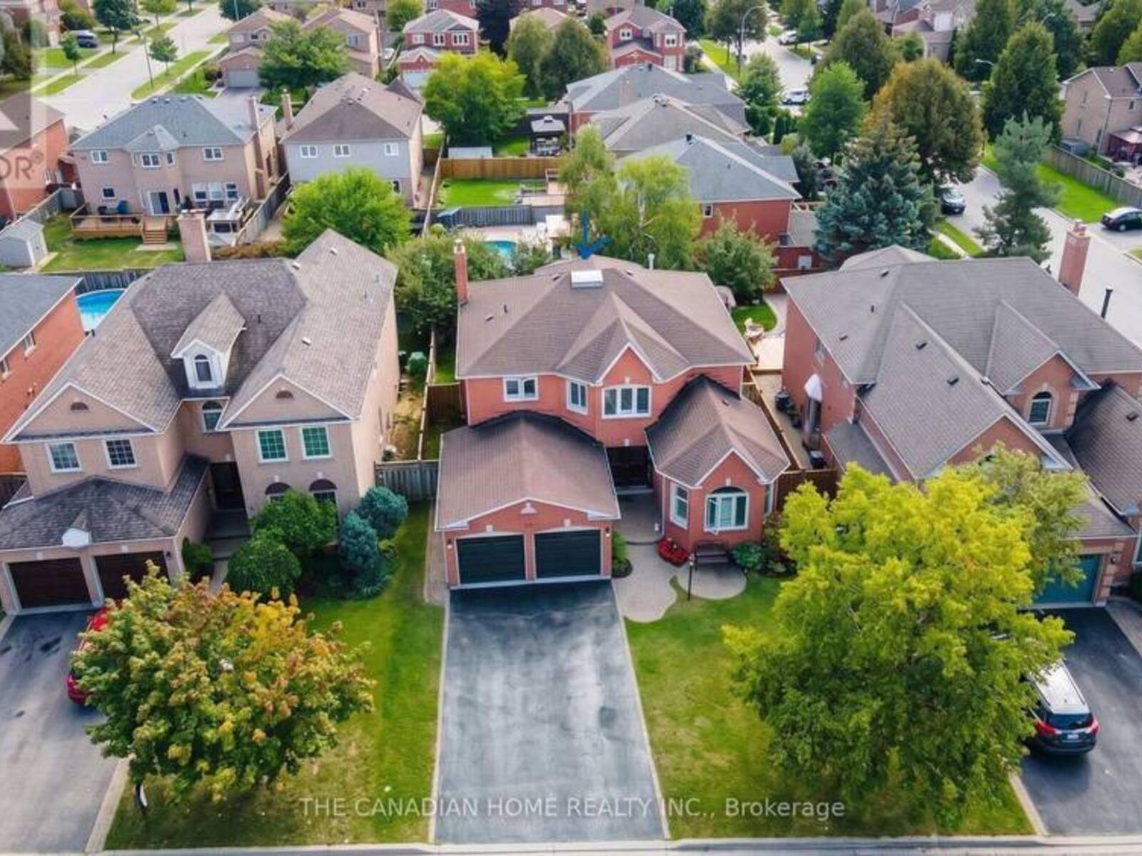 19 WIGSTON COURT, Whitby, Ontario L1R 2B9