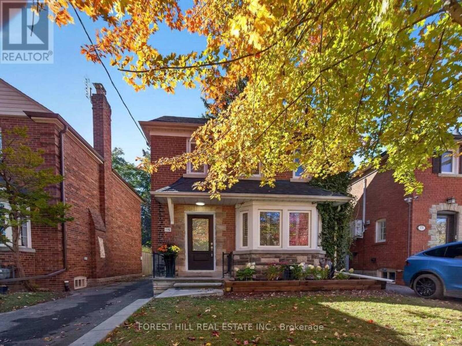 176 HANNA ROAD, Toronto, Ontario M4G 3N8