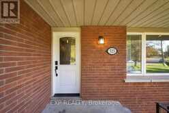 523 BRENTWOOD AVENUE | Oshawa Ontario | Slide Image Four