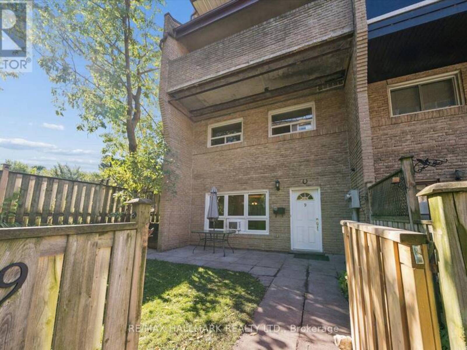 9 - 91 MUIR DRIVE, Toronto, Ontario M1M 3T7