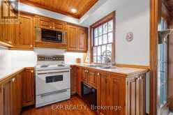 9 TURNER STREET | Georgina Ontario | Slide Image Twelve