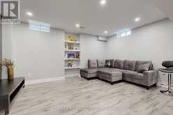 9 SUNNYSIDE HILL ROAD | Markham Ontario | Slide Image Forty-three