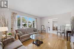 5 DRAKE BOULEVARD | Brampton Ontario | Slide Image Two