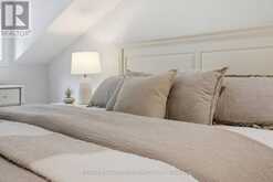 270 POPLAR DRIVE | Burlington Ontario | Slide Image Sixteen