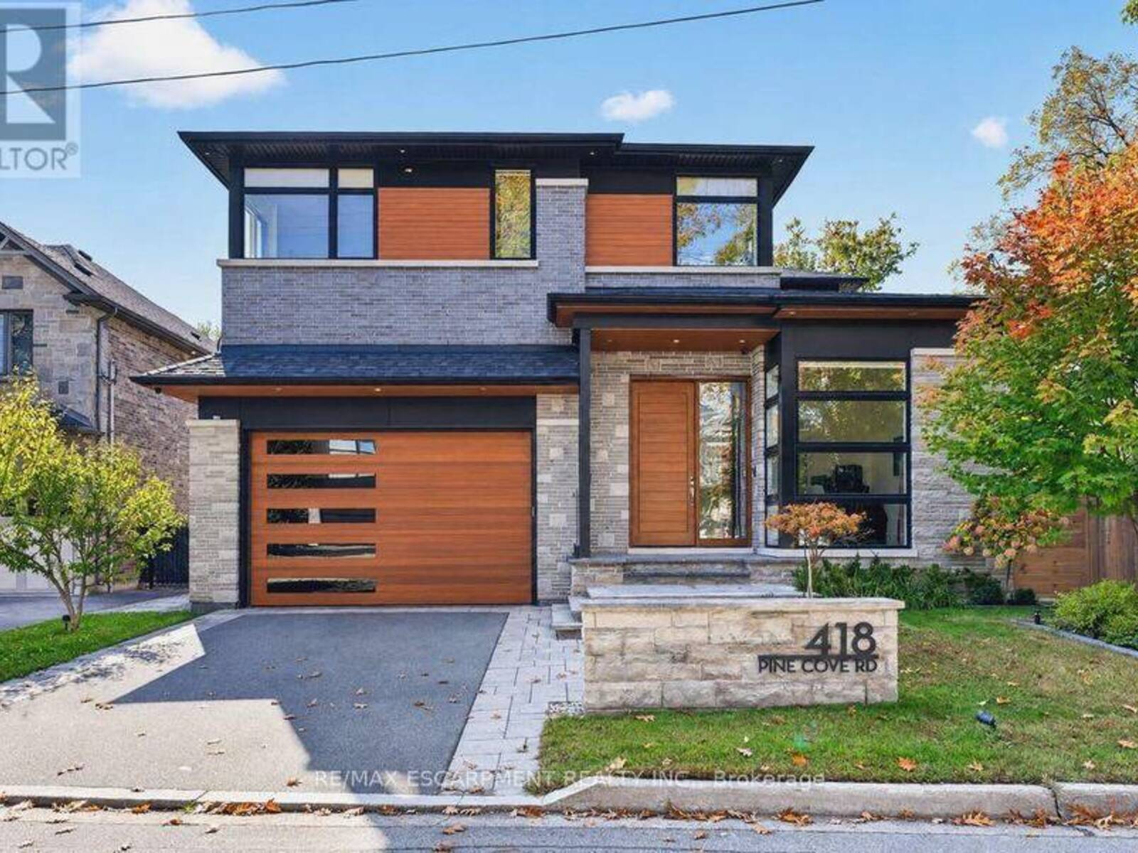 418 PINE COVE ROAD, Burlington, Ontario L7N 1W5