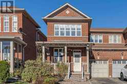 28 VINCENT STREET | Brampton Ontario | Slide Image Two