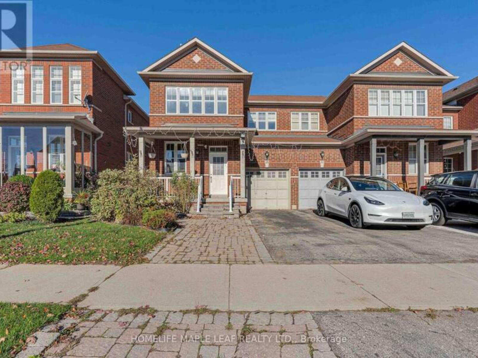 28 VINCENT STREET, Brampton, Ontario L6R 0G8