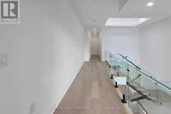 52 WILDWOOD AVENUE | Richmond Hill Ontario | Slide Image Nine