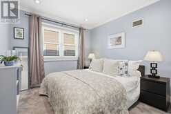 313 NORTH SHORE BOULEVARD | Burlington Ontario | Slide Image Sixteen