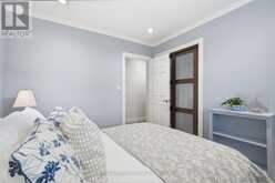 313 NORTH SHORE BOULEVARD | Burlington Ontario | Slide Image Nineteen