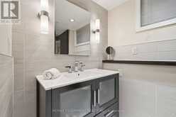313 NORTH SHORE BOULEVARD | Burlington Ontario | Slide Image Thirty