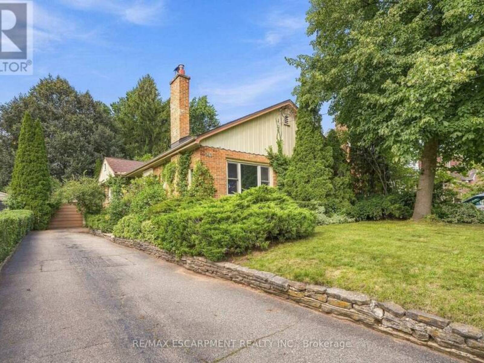 313 NORTH SHORE BOULEVARD, Burlington, Ontario L7T 1A6