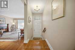 14 STRATHDEE DRIVE | Toronto Ontario | Slide Image Eight