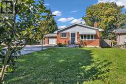 27 TOULON CRESCENT | London Ontario | Slide Image Forty-four