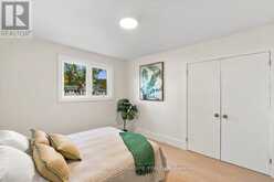 7 PARKSIDE DRIVE | East Gwillimbury Ontario | Slide Image Eleven