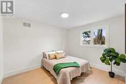 7 PARKSIDE DRIVE | East Gwillimbury Ontario | Slide Image Twelve