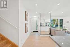 7 PARKSIDE DRIVE | East Gwillimbury Ontario | Slide Image Three