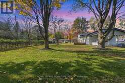 7 PARKSIDE DRIVE | East Gwillimbury Ontario | Slide Image Thirty-three