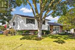 341 LYNNWOOD DRIVE | Oakville Ontario | Slide Image Three