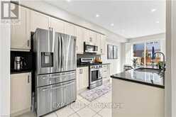 24 - 3275 STALYBRIDGE DRIVE | Oakville Ontario | Slide Image Fifteen