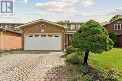 102 CORONATION CIRCLE | Brampton Ontario | Slide Image Three