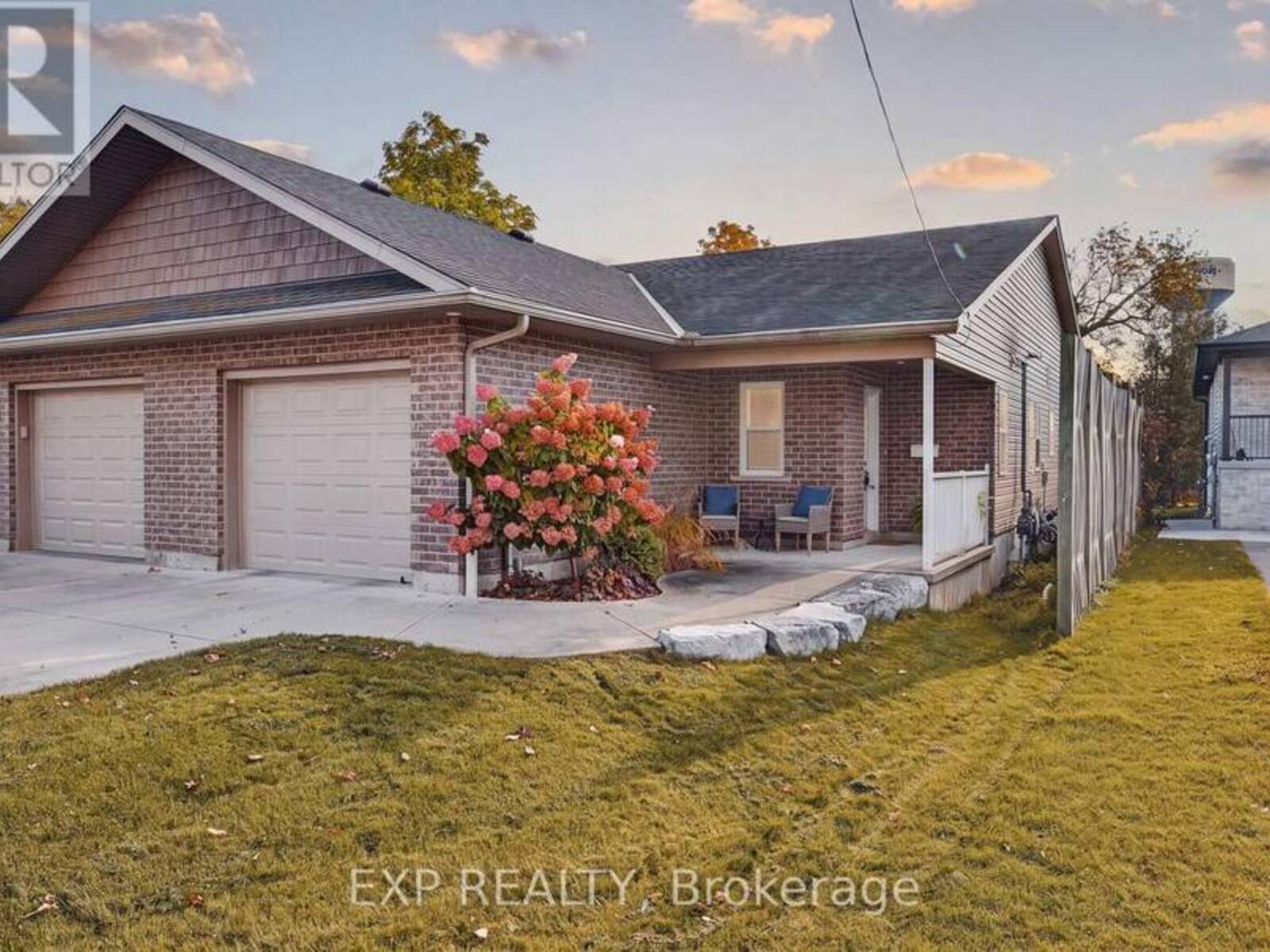 628 ELIZABETH STREET W, Listowel, Ontario N4W 1E7