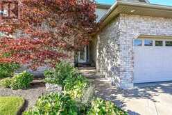 40 BALVENIE BOULEVARD | Caledonia Ontario | Slide Image Three