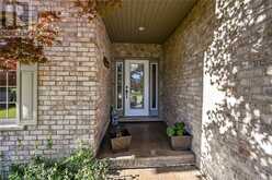 40 BALVENIE BOULEVARD | Caledonia Ontario | Slide Image Four