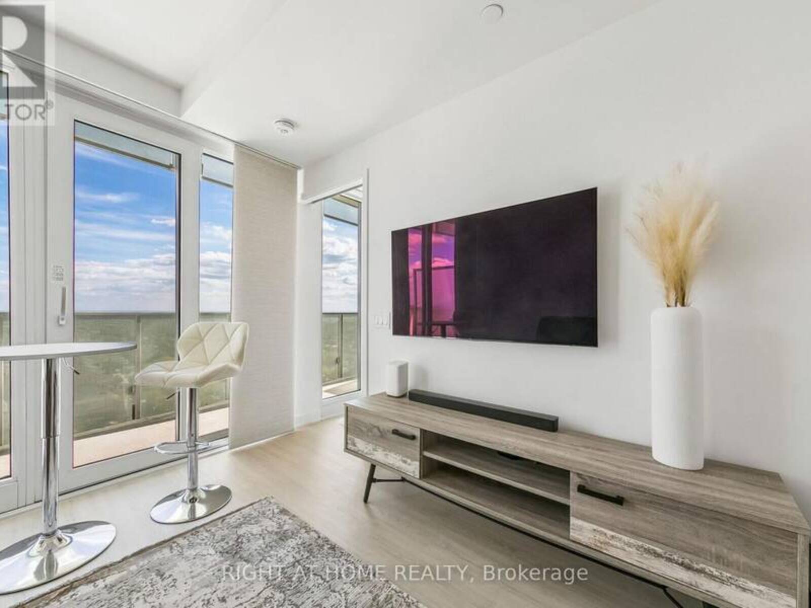 1405 - 3883 QUARTZ ROAD, Mississauga, Ontario L5B 0M4