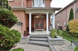 174 TORMINA BOULEVARD | Whitby Ontario | Slide Image Three