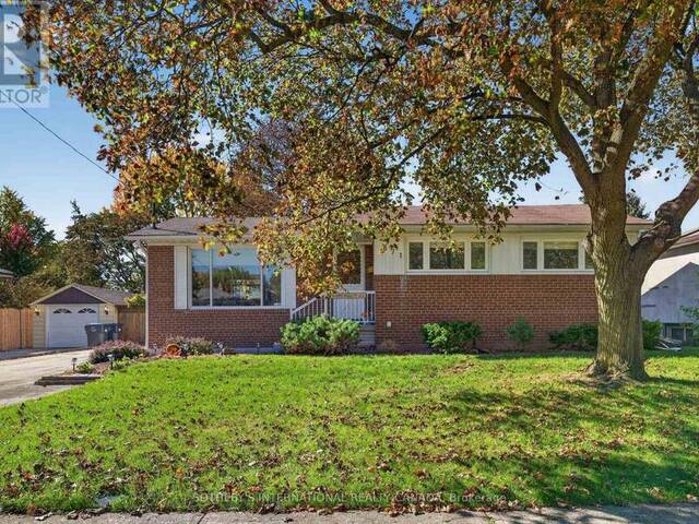 871 MISSISSAUGA VALLEY BOULEVARD Mississauga Ontario, L5A 1Z7 - 3 Bedrooms Home For Sale