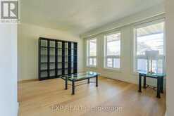 60 GOODERHAM DRIVE | Toronto Ontario | Slide Image Seventeen