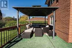 60 GOODERHAM DRIVE | Toronto Ontario | Slide Image Thirty