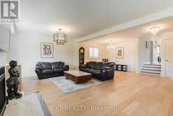 60 GOODERHAM DRIVE | Toronto Ontario | Slide Image Six