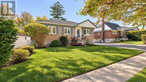 26 NEWTON STREET | Barrie Ontario | Slide Image Three