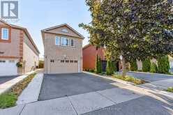 104 TUMBLEWEED TRAIL | Brampton Ontario | Slide Image Two