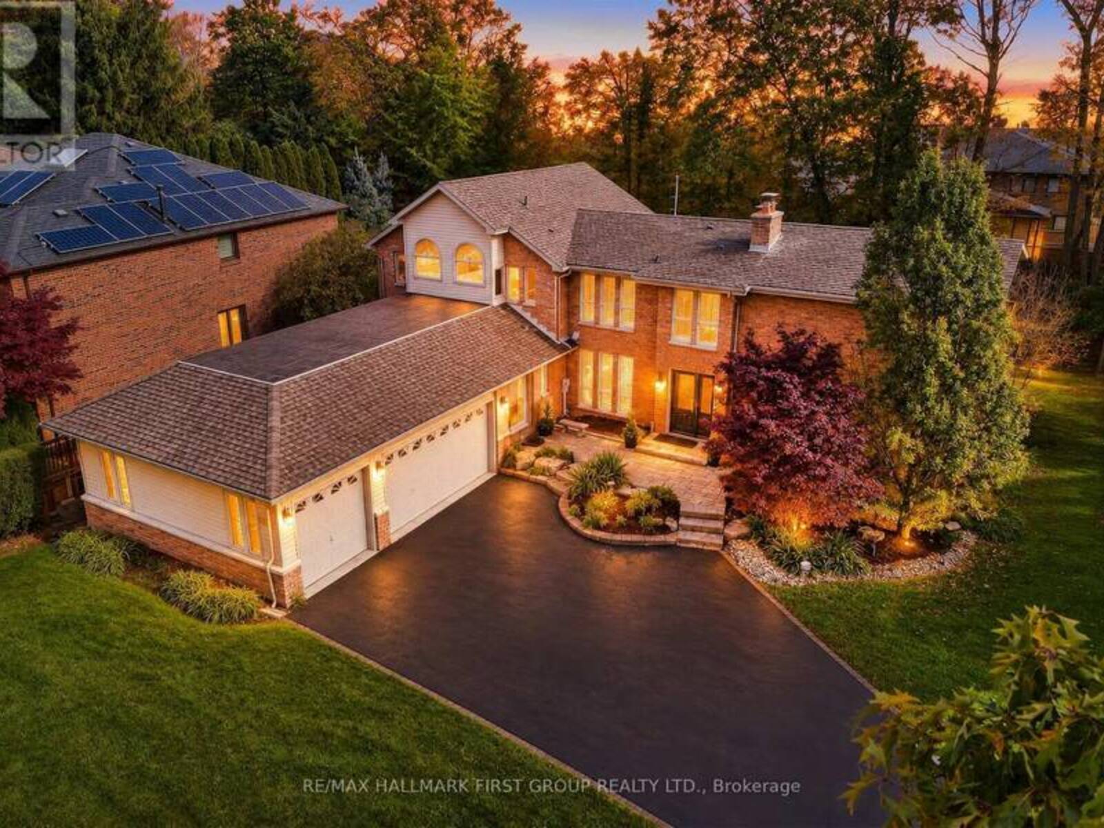 515 OAKWOOD DRIVE, Pickering, Ontario L1W 2M8