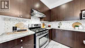 112 LAKE AVENUE | Richmond Hill Ontario | Slide Image Fifteen