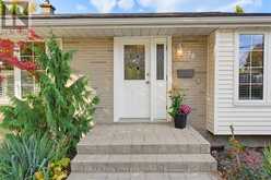 38 VARADI AVENUE | Brantford Ontario | Slide Image Four