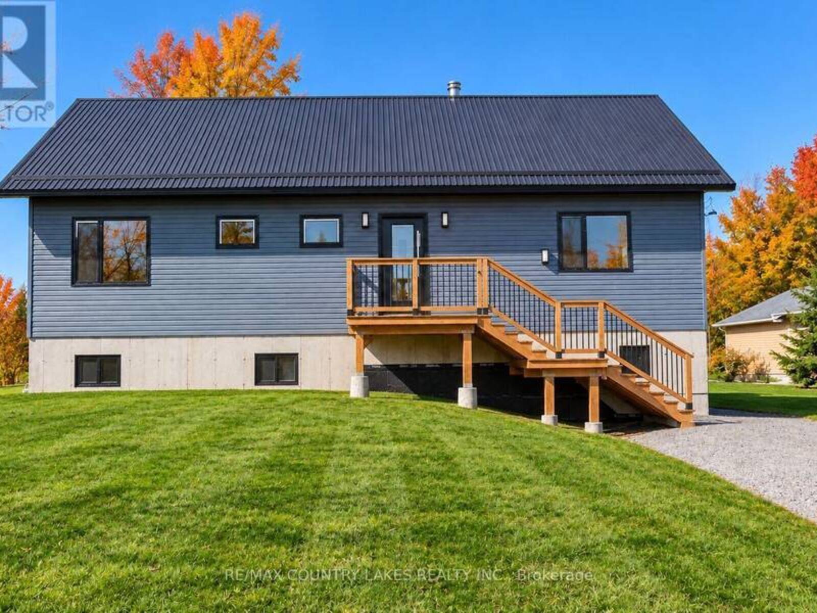 264 MCGUIRE BEACH ROAD, Kawartha Lakes, Ontario K0M 2B0