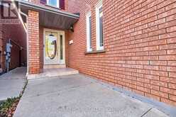101 MICHIGAN AVENUE | Brampton Ontario | Slide Image Three