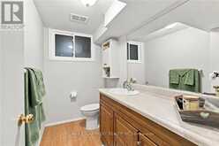 12 GLAMIS COURT | Hamilton Ontario | Slide Image Thirteen