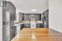 13 IRISH LANE | Barrie Ontario | Slide Image Ten