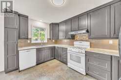 13 IRISH LANE | Barrie Ontario | Slide Image Twelve