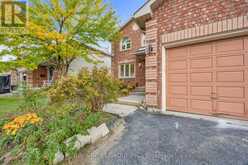 13 IRISH LANE | Barrie Ontario | Slide Image Two