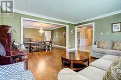 725 EXCELLER CIRCLE | Newmarket Ontario | Slide Image Eight