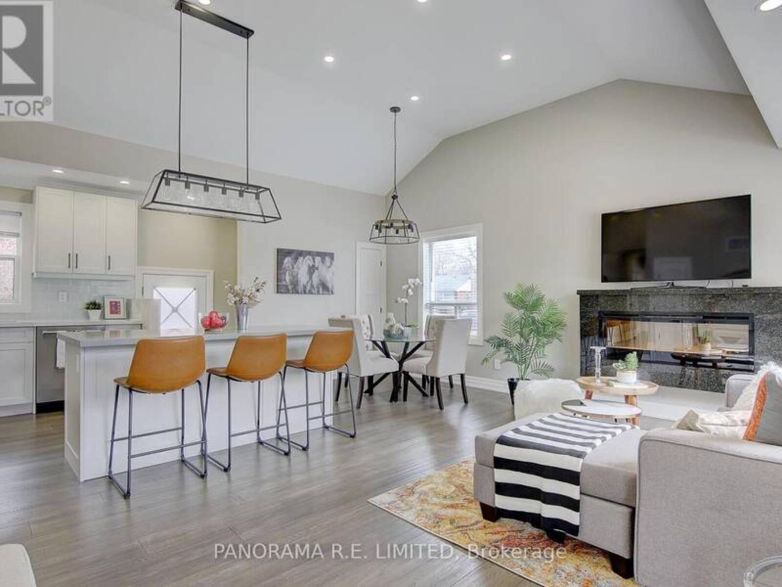 50 MAYDOLPH ROAD, Toronto, Ontario M9B 1W5