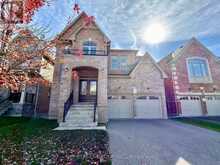 3 MANOR HAMPTON STREET | East Gwillimbury Ontario | Slide Image One