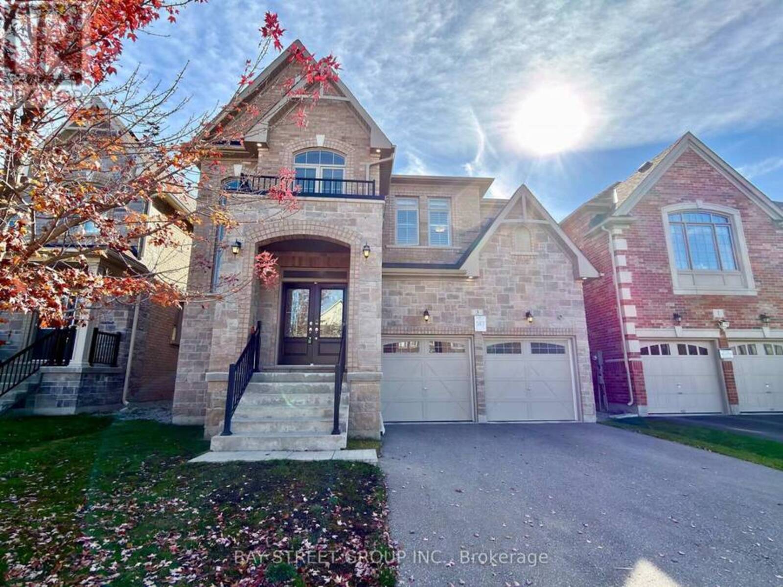 3 MANOR HAMPTON STREET, East Gwillimbury, Ontario L9N 0R1